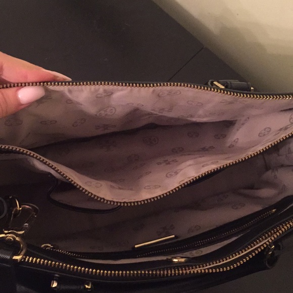 Tory Burch bag with Dust Bag💕 - Picture 4 of 6